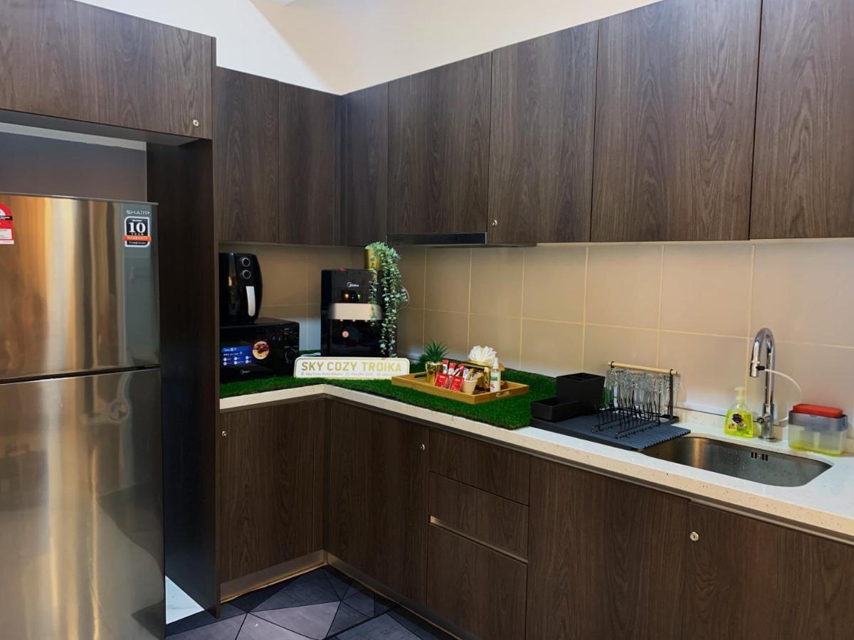 Sky Cozy Troika Residence, 1 Bedroom 4-6 Pax, 2 Bedrooms 6-8 Pax, Pool Vew, Sky & City View, Free Parking, Pool, Unlimited Wifi & Netflix Кота-Бару Екстер'єр фото