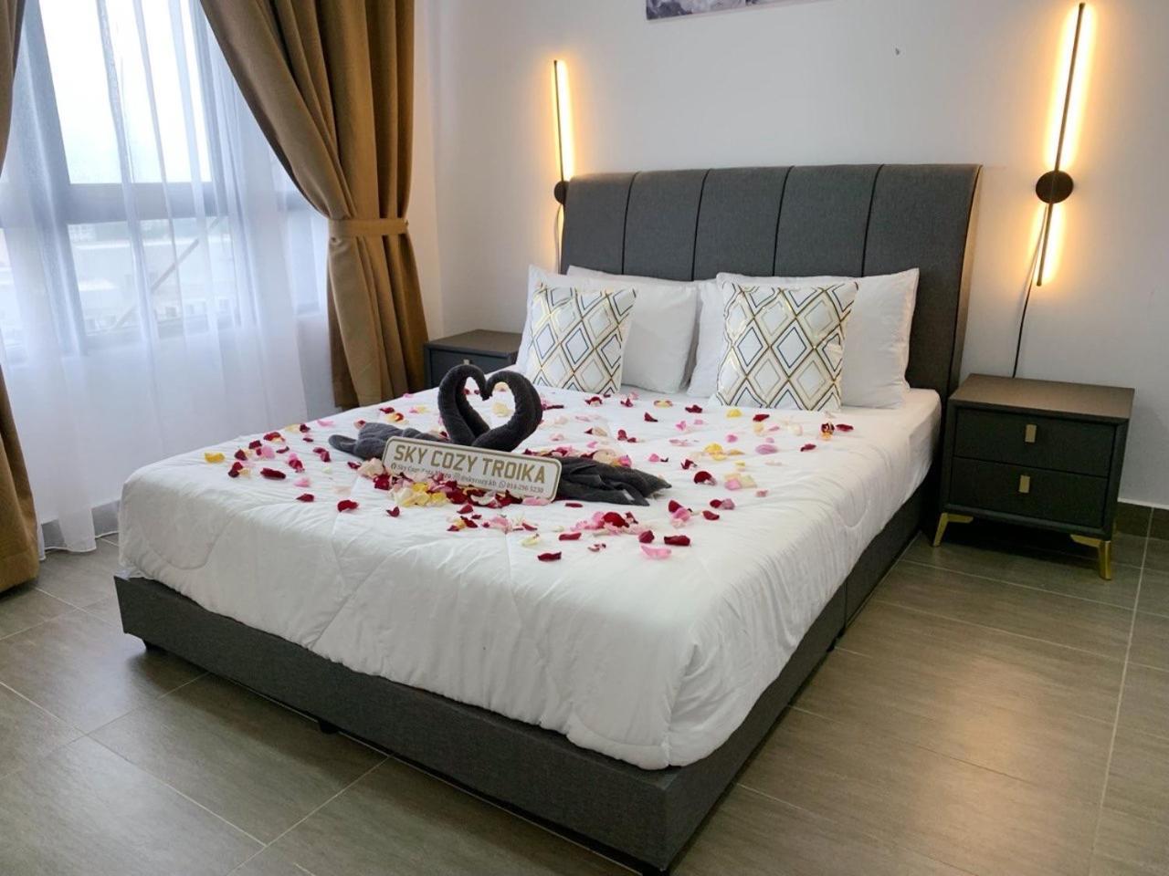 Sky Cozy Troika Residence, 1 Bedroom 4-6 Pax, 2 Bedrooms 6-8 Pax, Pool Vew, Sky & City View, Free Parking, Pool, Unlimited Wifi & Netflix Кота-Бару Екстер'єр фото