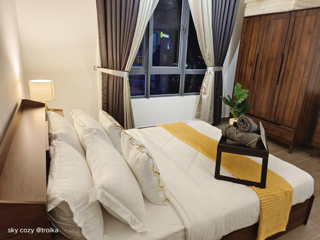 Sky Cozy Troika Residence, 1 Bedroom 4-6 Pax, 2 Bedrooms 6-8 Pax, Pool Vew, Sky & City View, Free Parking, Pool, Unlimited Wifi & Netflix Кота-Бару Екстер'єр фото